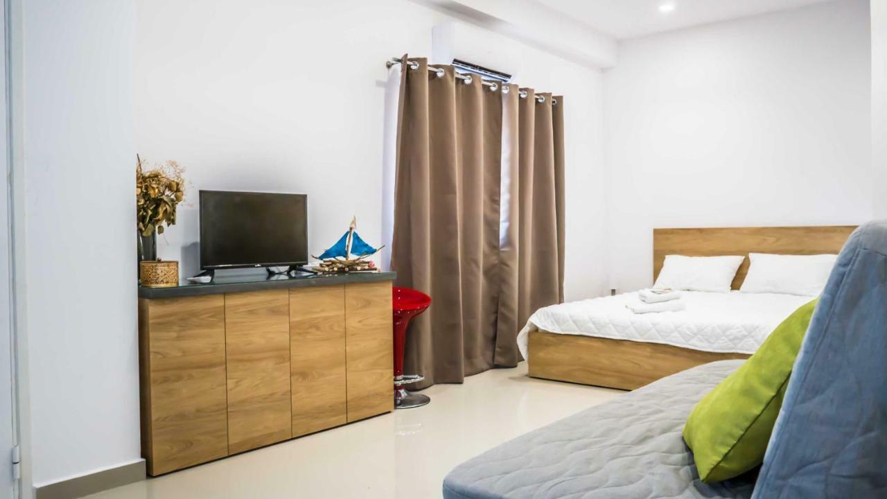 Heraklion Airport Studio Apartamento Exterior foto